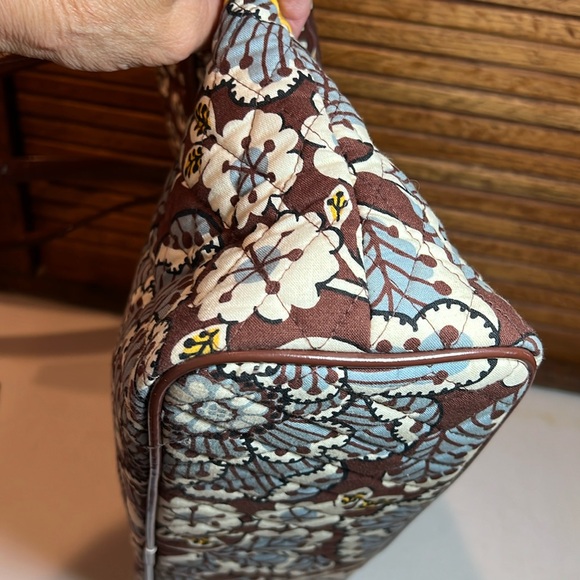 Vera Bradley quilted fabric tote, shoulder bag, patent leather trim. Like new. - Picture 11 of 17